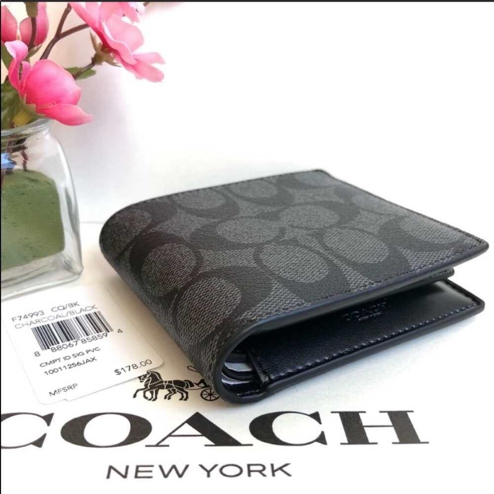 🌹Coach Men’s Compact ID Signature Wallet F74993